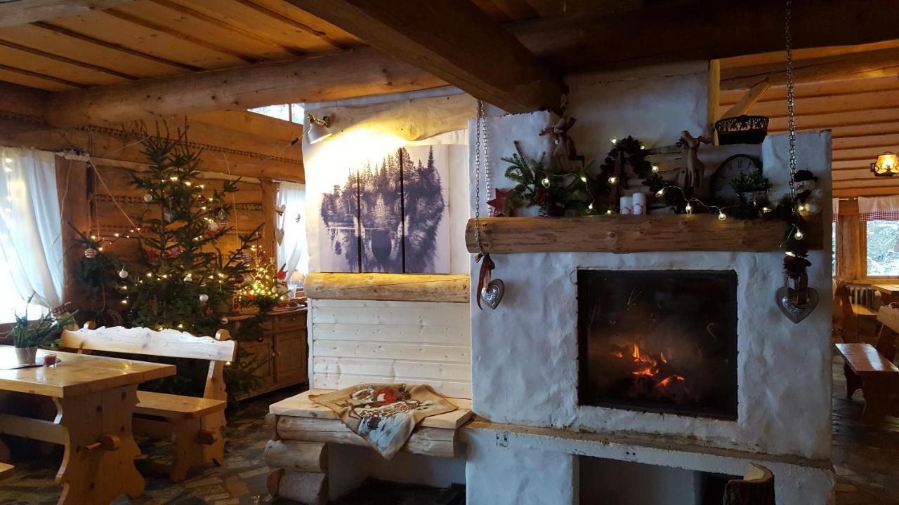 Pensjonat Laworta Ski 우스트르치키 돌네 외부 사진