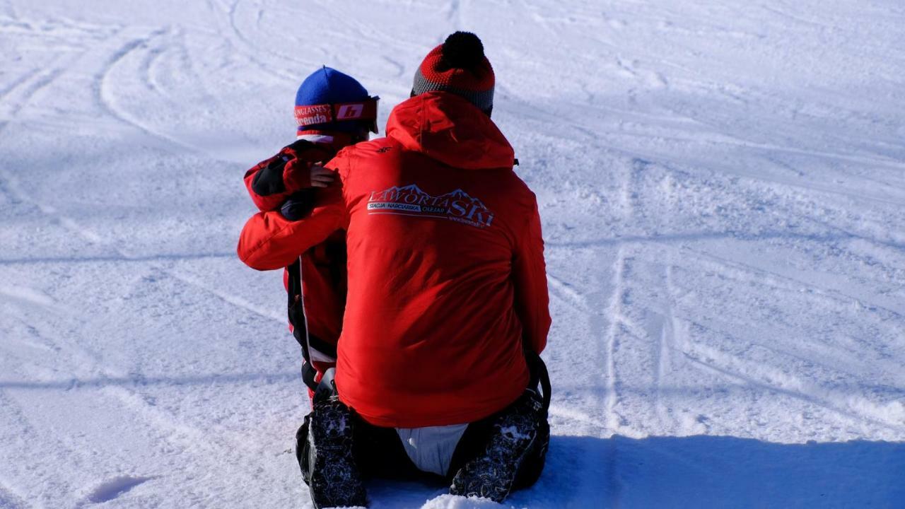 Pensjonat Laworta Ski 우스트르치키 돌네 외부 사진